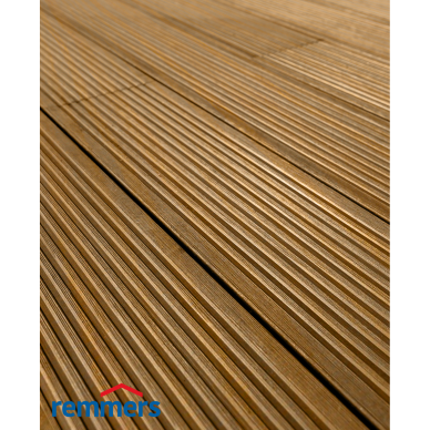 Aliejus terasoms, tvoroms ir kitoms konstrukcijoms WPC Impregnation Oil 2 Aliejus terasoms, tvoroms ir kitoms konstrukcijoms WPC Impregnation Oil 2